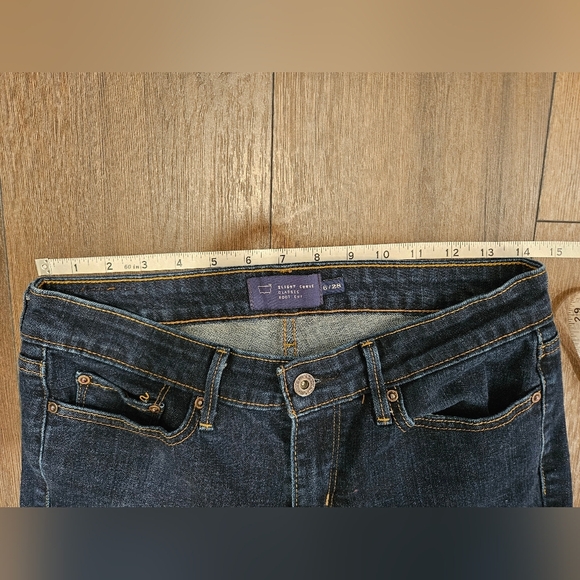 Levis Slight Curve Classic Boot Cut Jeans - Size 6 - Picture 7 of 13